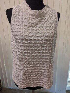 Komil White Cotton Textured Tank Top